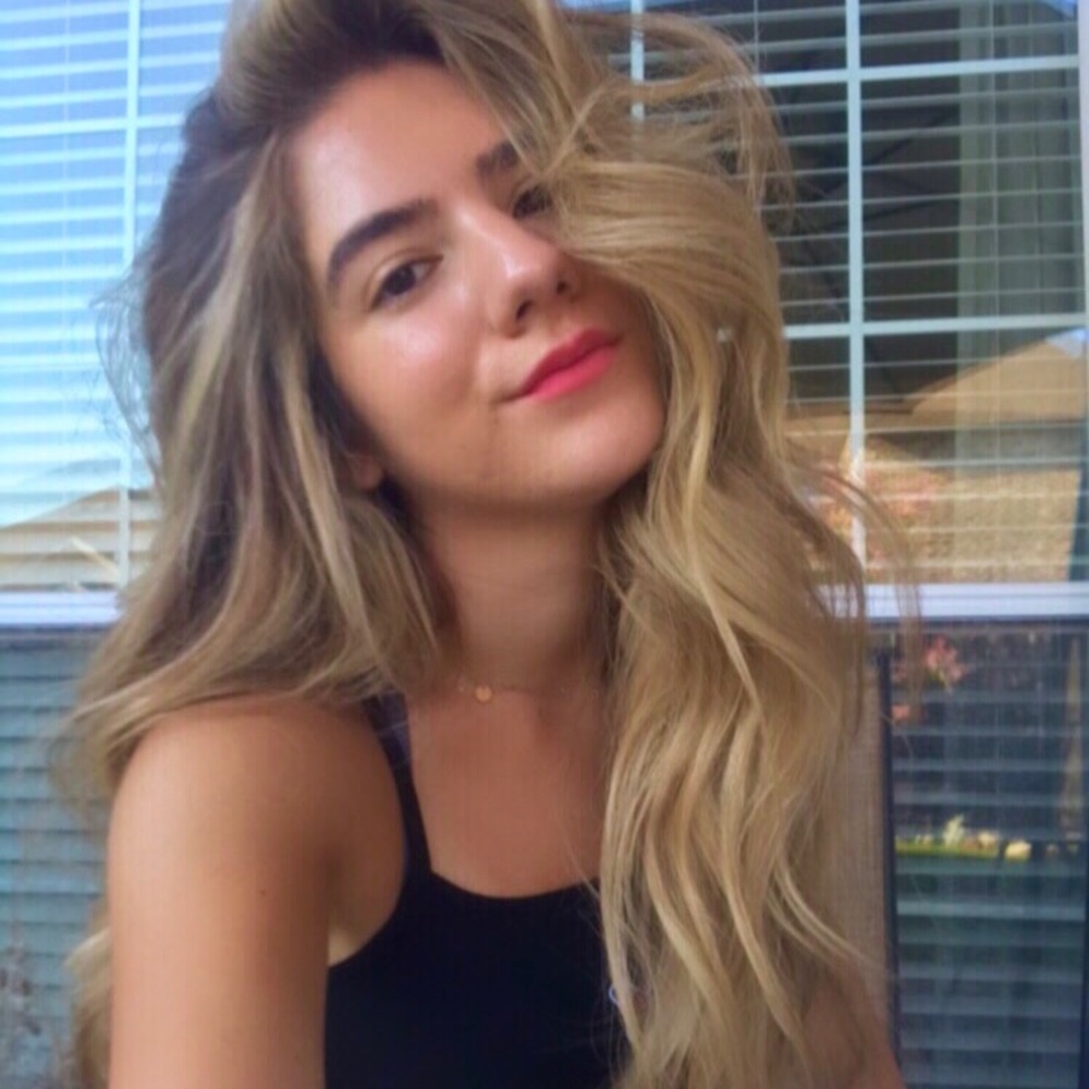 Meet your Posher, Francesca